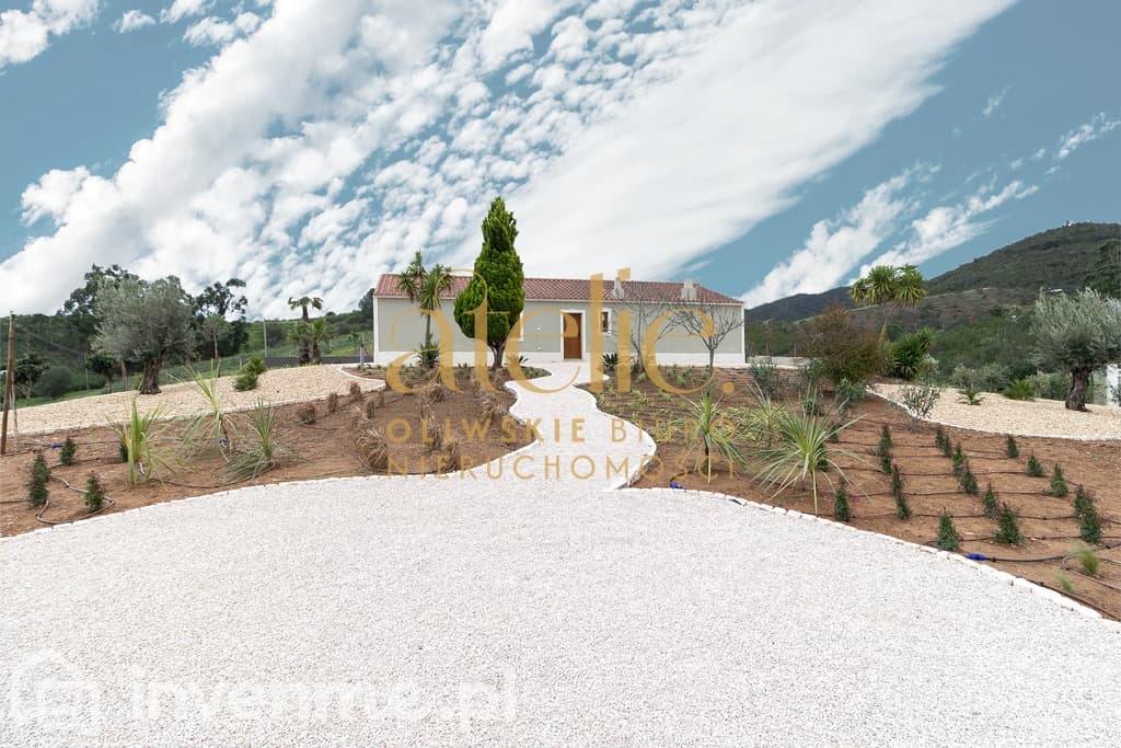 Dwie wille z basenem w malowniczej okolicy Algarve - zdjęcie 12