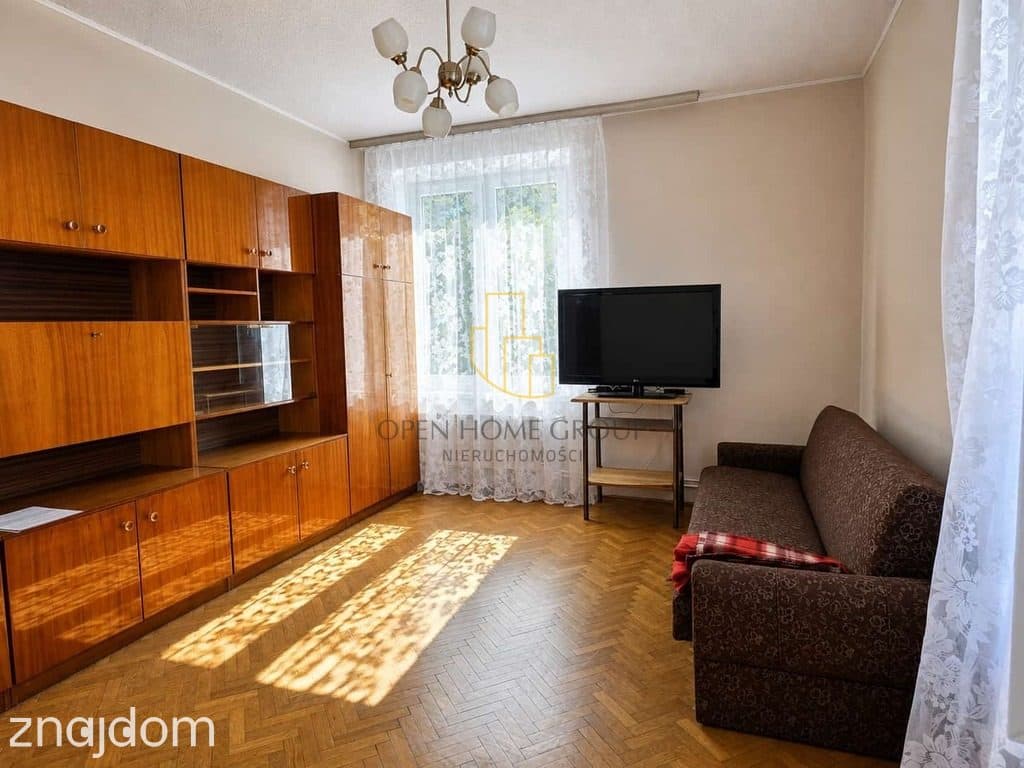 M2 z garażem i ogródkiem centrum - zdjęcie 2
