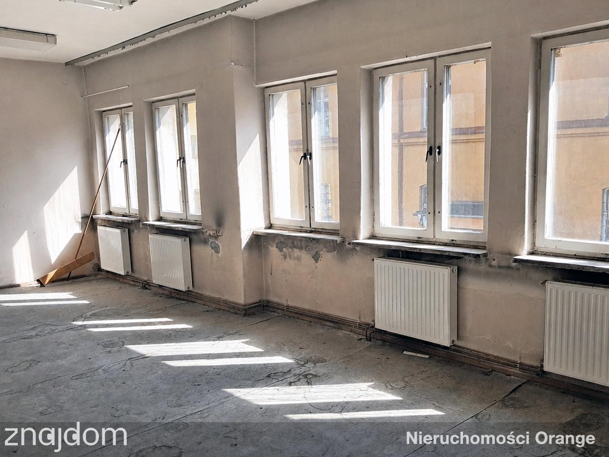 Budynek na cele biurowe w centrum miasta - zdjęcie 5