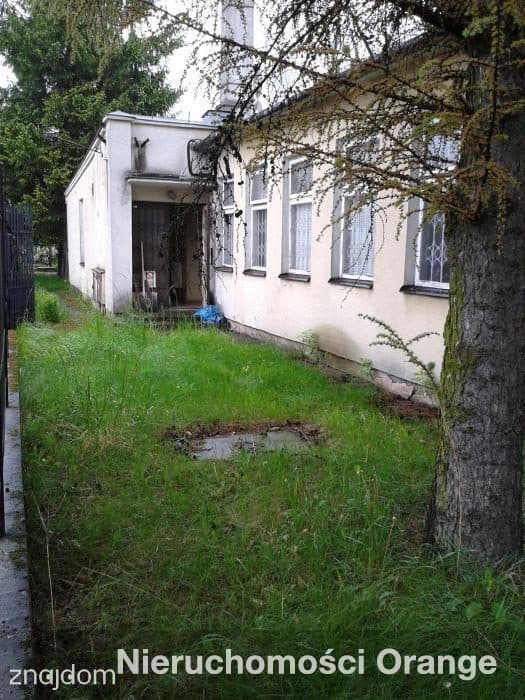 Działka z budynkami techniczno-gospodarczymi - zdjęcie 9