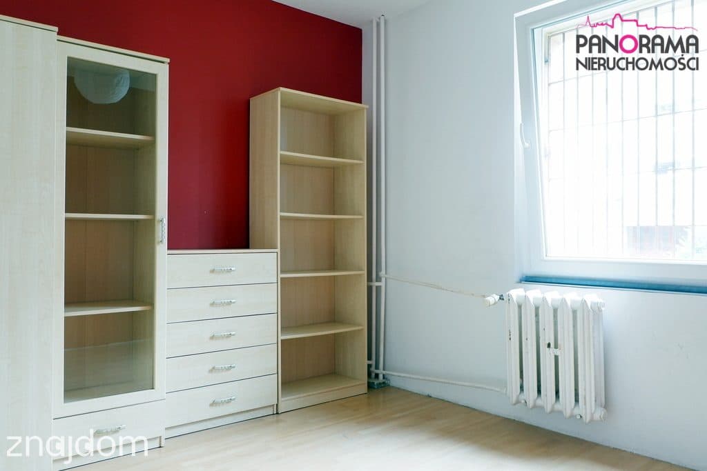 Mieszkanie trzy pokojowe, parter, do remontu. - zdjęcie 5