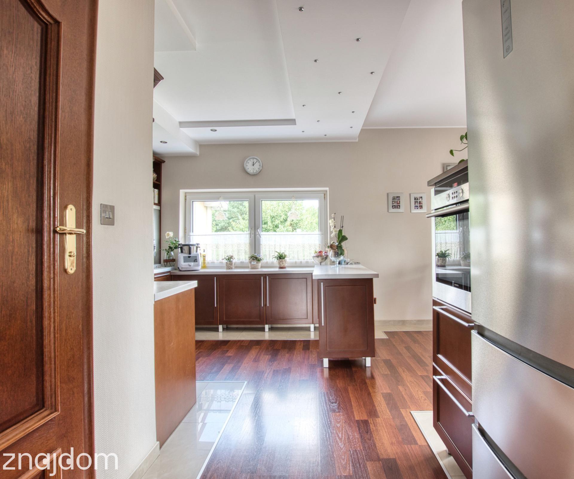 Wyjątkowy dom parterowy | 2806 m² | 2 działki - zdjęcie 13