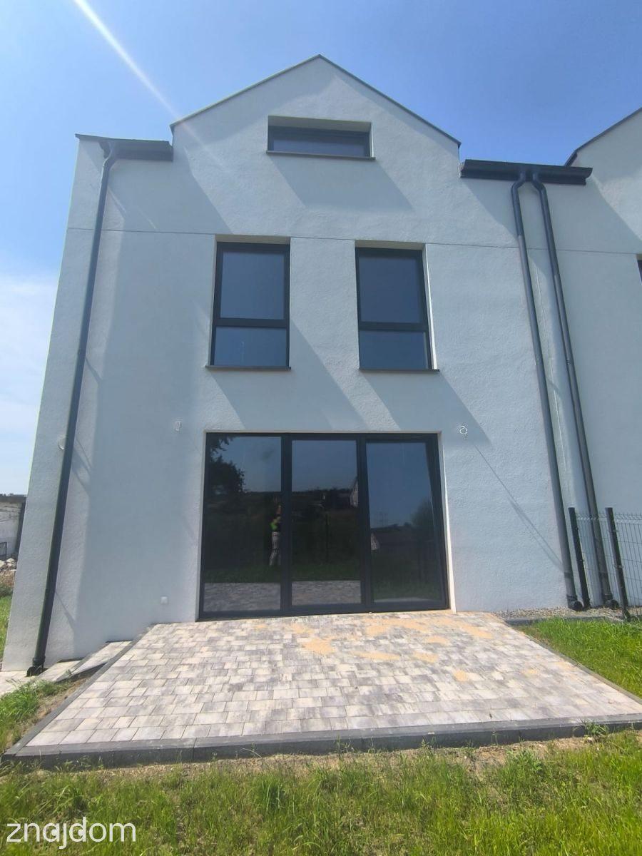 Dom dla rodziny 81,93 m2 + poddasze prawie 46 m2