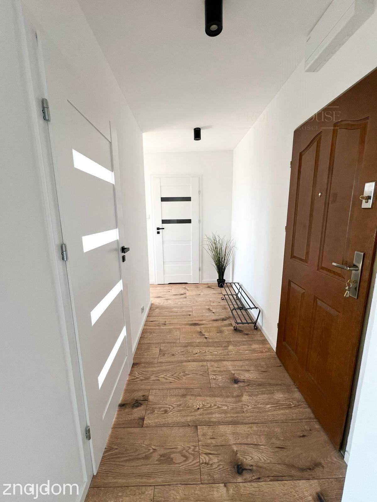 Atrakcyjne Mieszkanie z Balkonem 40m2– Po Remoncie ul.J.Kiepury - zdjęcie 2