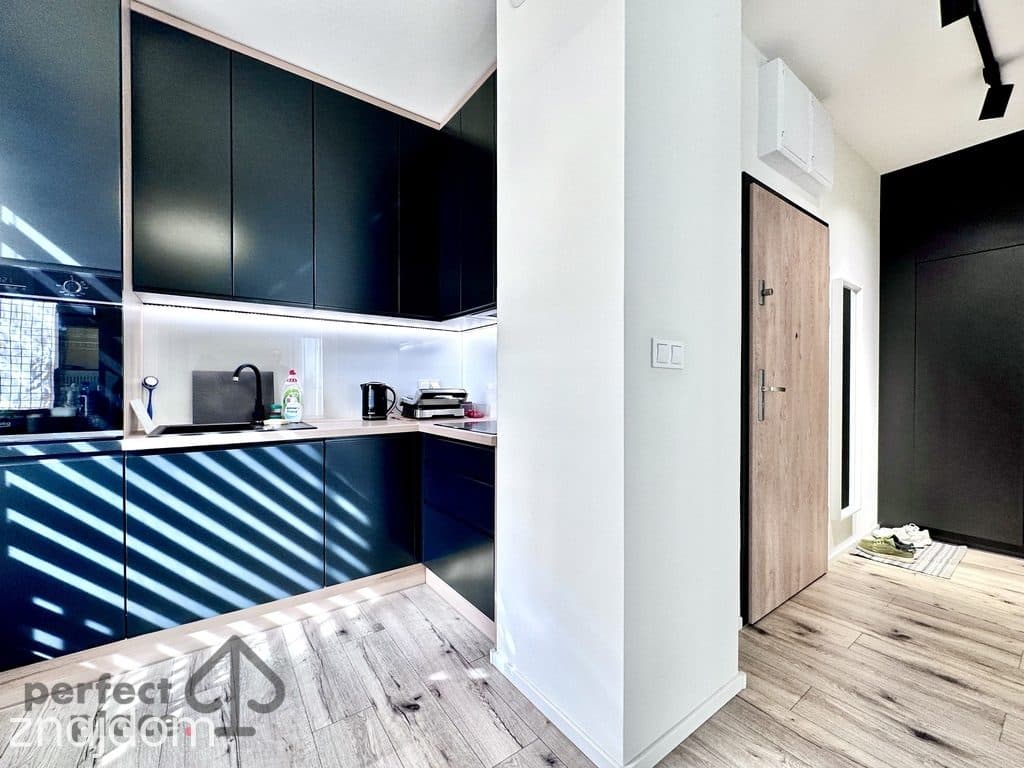 Ul. Kręta _ nowoczesne studio _ balkon _ od 02.09. - zdjęcie 7