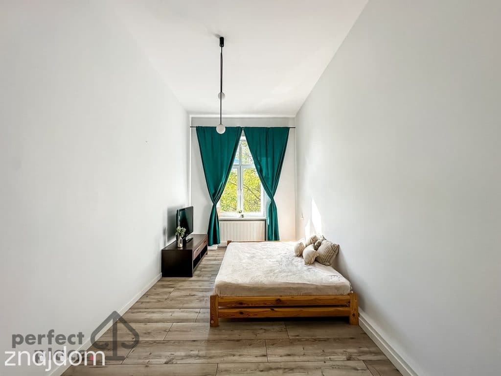 Borek_Krzyki_ul. Hallera_100m2_3 pok_balkon - zdjęcie 15