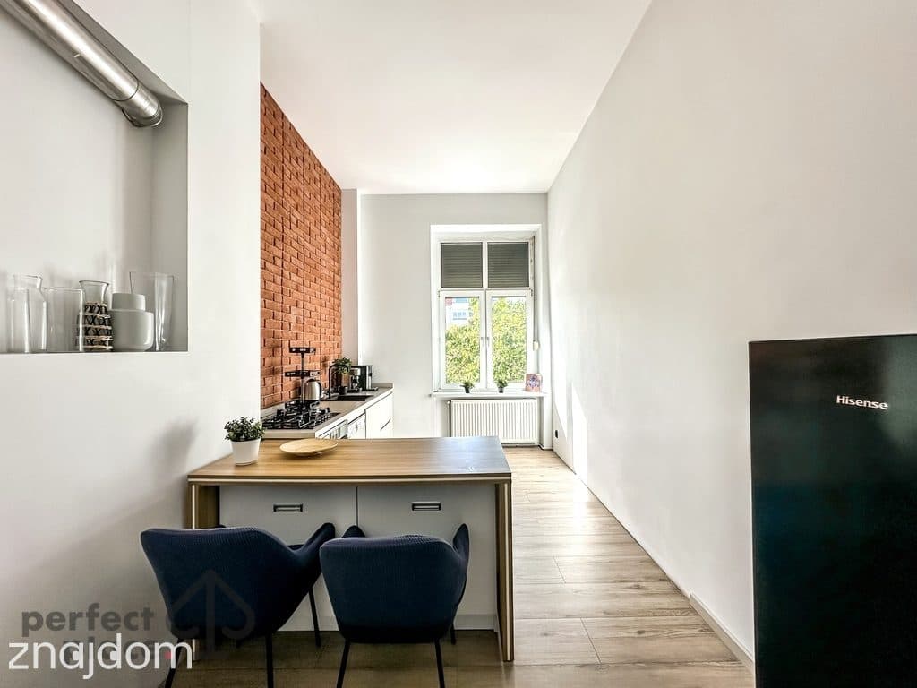 Borek_Krzyki_ul. Hallera_100m2_3 pok_balkon - zdjęcie 16