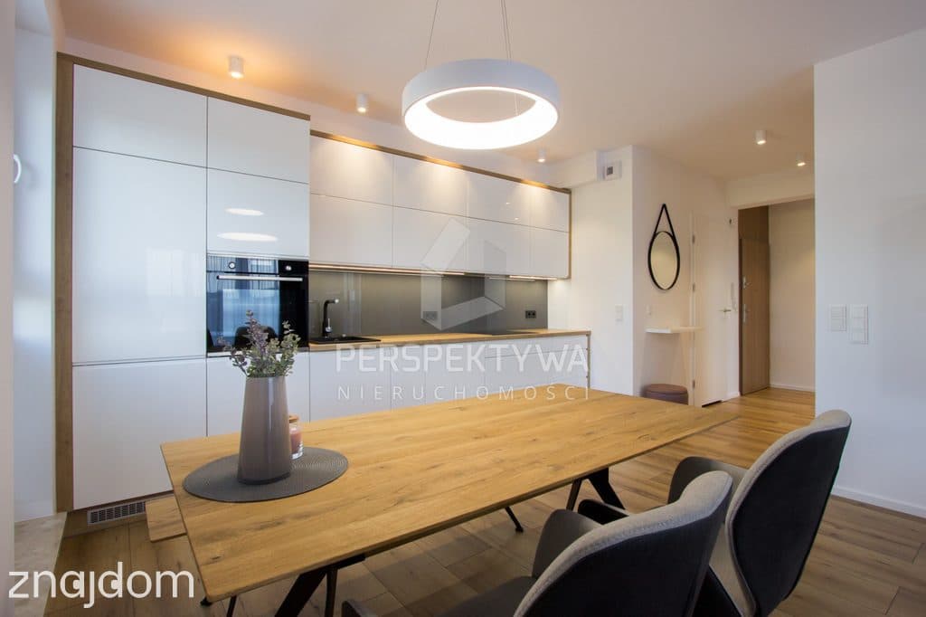 APARTAMENT Z MIEJSCEM POSTOJOWYM