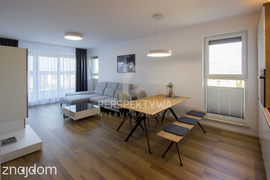APARTAMENT Z MIEJSCEM POSTOJOWYM - zdjęcie 4