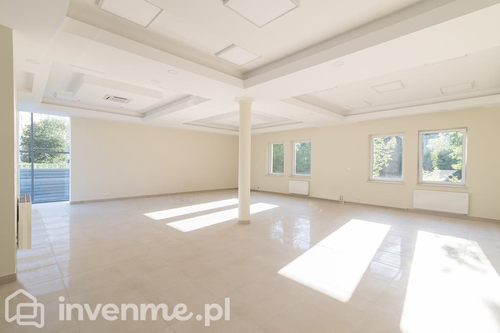 Jasny lokal na parterze Mieszka I