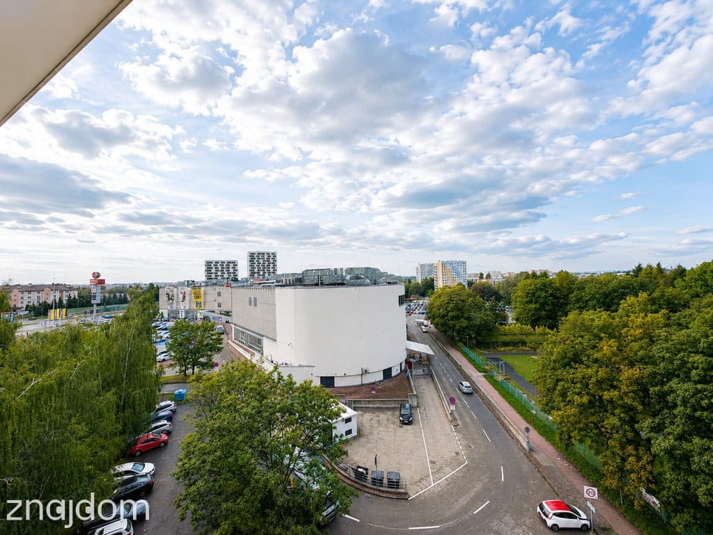 Przestronne, balkon, świetna lokalizacja - zdjęcie 11