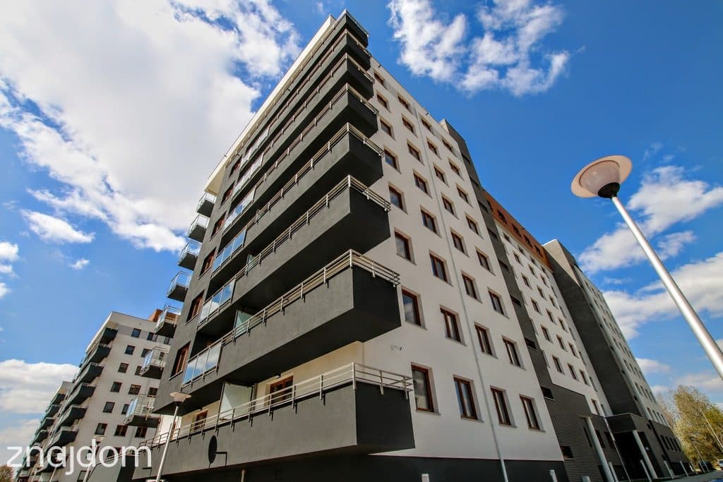 z balkonem, przynależne miejsce post., kom lok. - zdjęcie 6