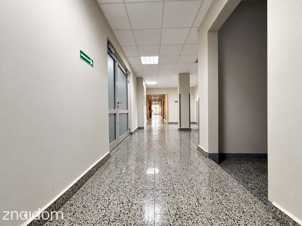 Na parterze, klimatyzacja, szybki dojazd do obwodnicy - zdjęcie 3