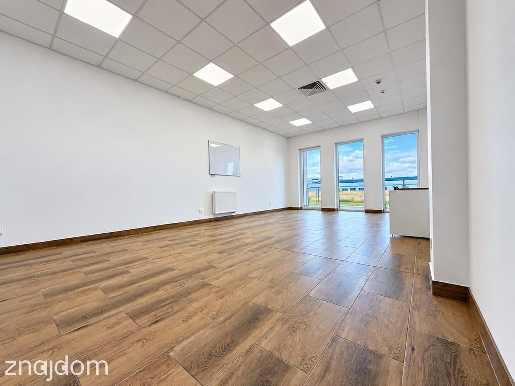Nowoczesny lokal na piętrze 82 m2 Dworzysko