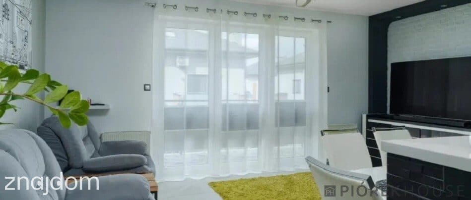 Dwupoziomowe mieszkanie w Markach - zdjęcie 3