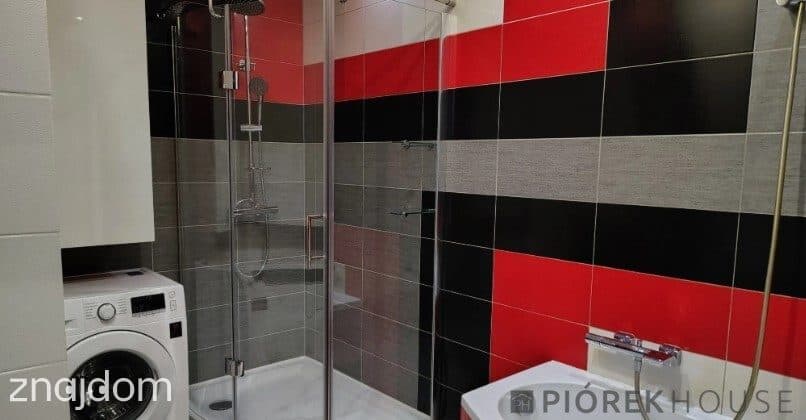 Dwupoziomowe mieszkanie w Markach - zdjęcie 10