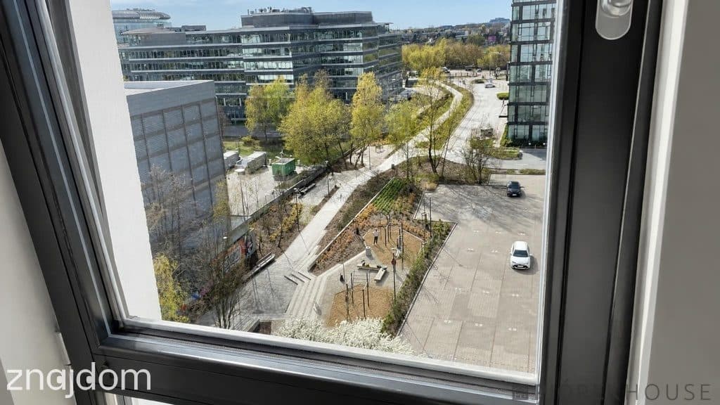 4-pokojowe mieszkanie na Mokotowie - zdjęcie 13