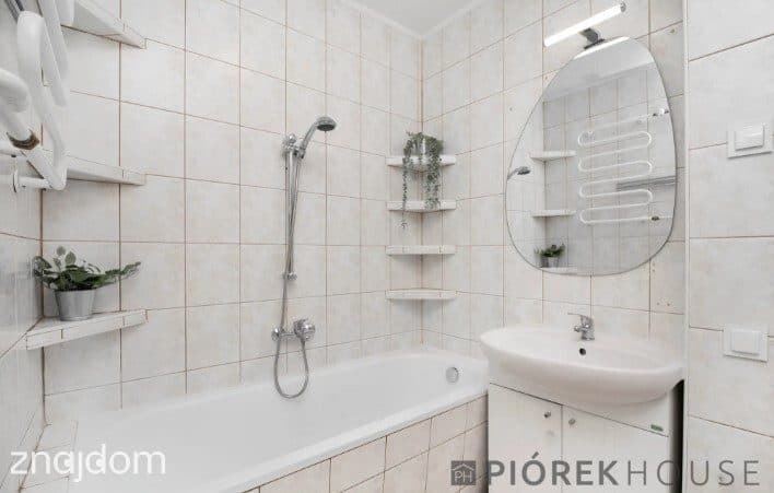3-pokojowe mieszkanie na Pradze-Południe - zdjęcie 12