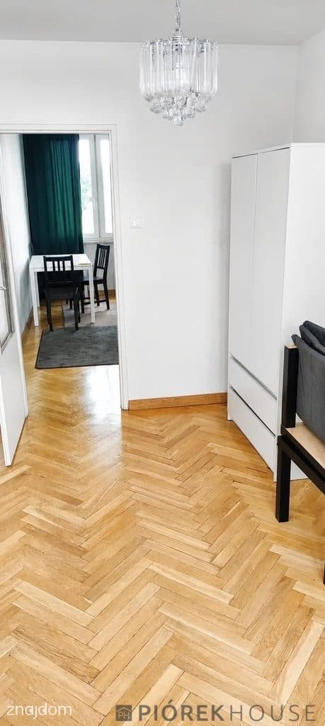 4-pokojowe mieszkanie w Wawrze - zdjęcie 10