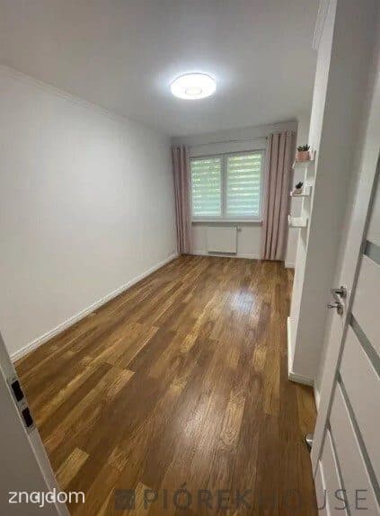 2-pokojowe mieszkanie na Pradze Południe - zdjęcie 5