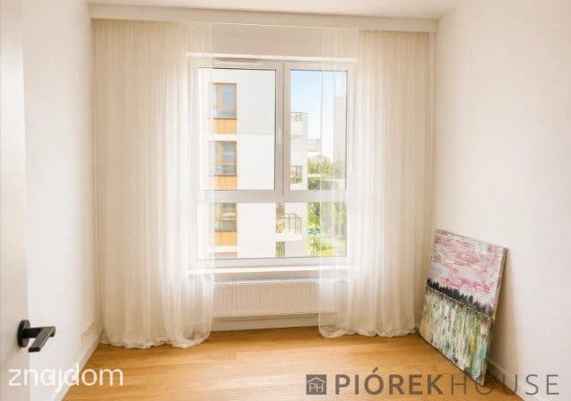 4-pokojowe mieszkanie na Pradze-Północ - zdjęcie 9
