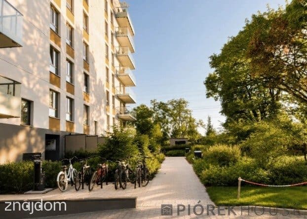 4-pokojowe mieszkanie na Pradze-Północ - zdjęcie 10