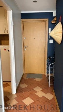 2-pokojowe mieszkanie w Śródmieściu - zdjęcie 9