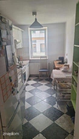 4-pokojowe mieszkanie na Targówku - zdjęcie 9