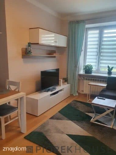 2-pokojowe mieszkanie w Wesołej - zdjęcie 2