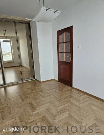 2-pokojowe mieszkanie na Pradze Południe - zdjęcie 3