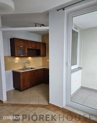 2-pokojowe mieszkanie na Pradze Południe - zdjęcie 9