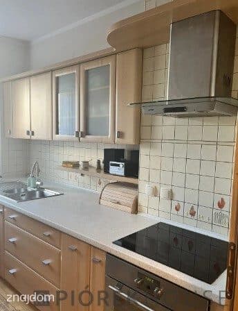 4-pokojowe mieszkanie w Markach - zdjęcie 10
