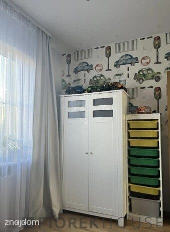 4-pokojowe mieszkanie w Markach - zdjęcie 12