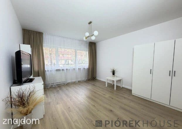 3-pokojowe mieszkanie na Woli - zdjęcie 5