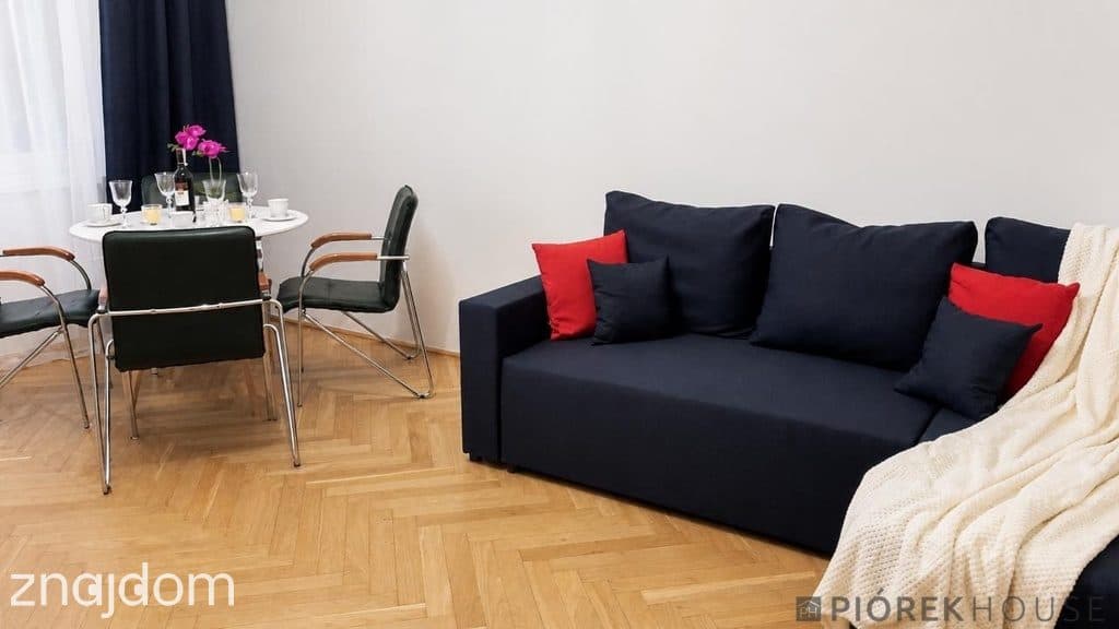 3-pokojowe mieszkanie w Śródmieściu - zdjęcie 2