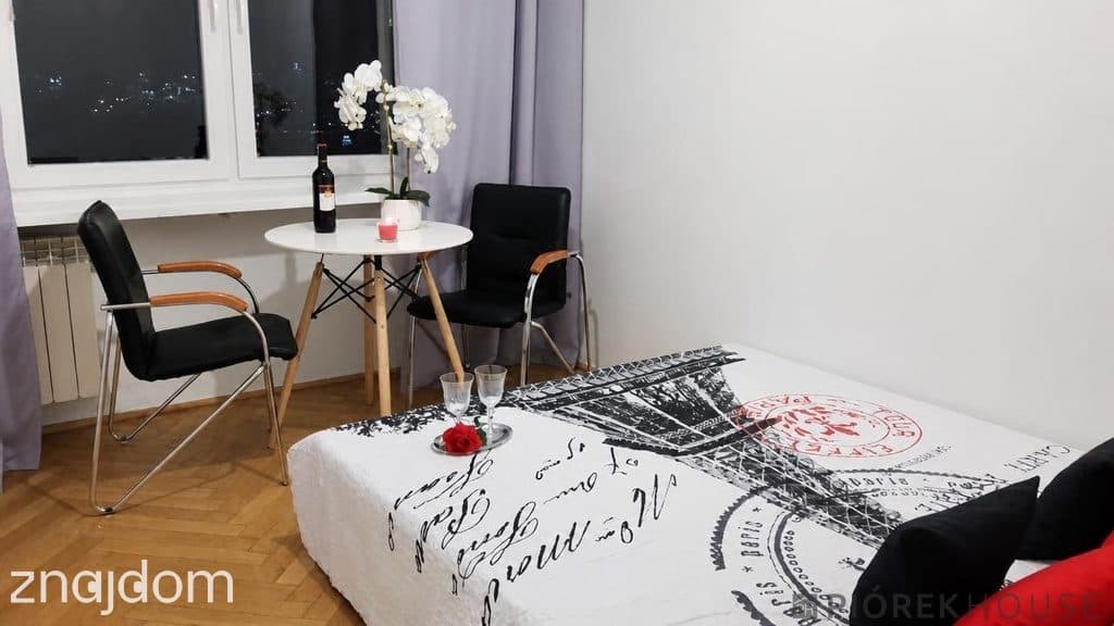 3-pokojowe mieszkanie w Śródmieściu - zdjęcie 14