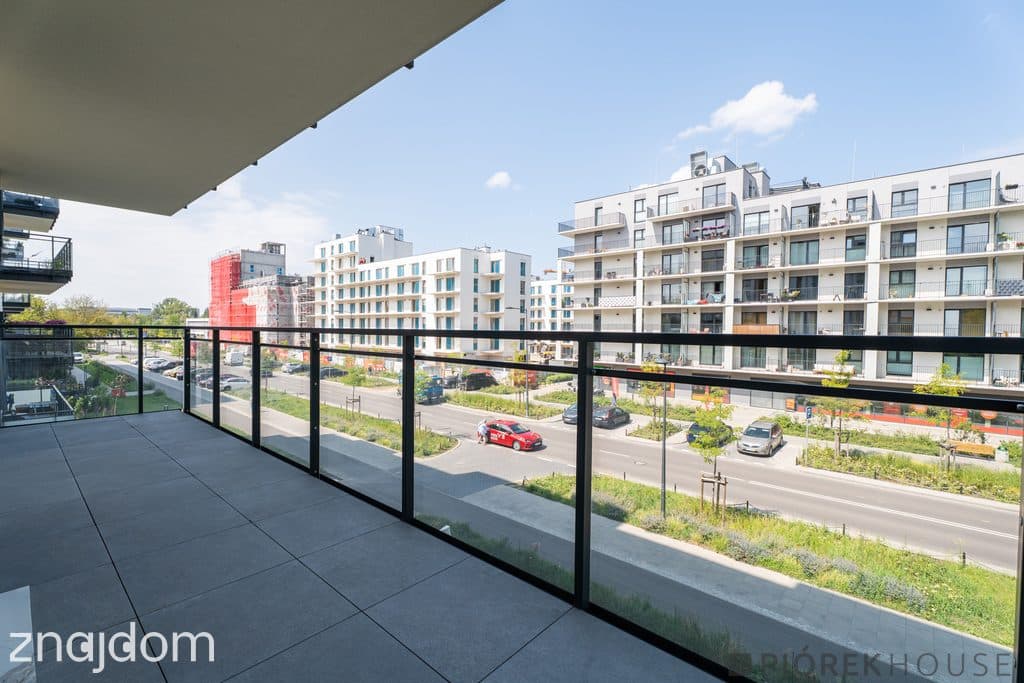 4 pokoje, piękne 87m2 + 27m2(2 balkony i taras) - zdjęcie 20