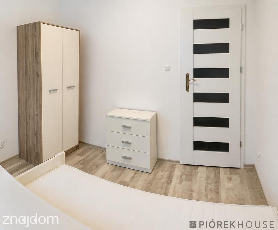 6-pokojowe mieszkanie na Bemowie - zdjęcie 10