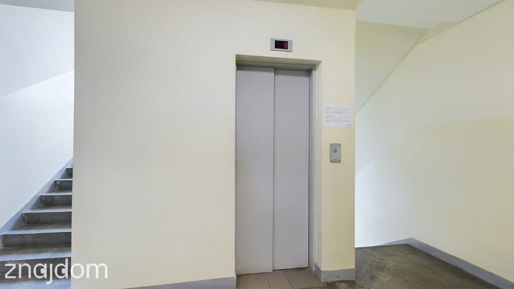 Kawalerka w samym centrum Warszawy - zdjęcie 14