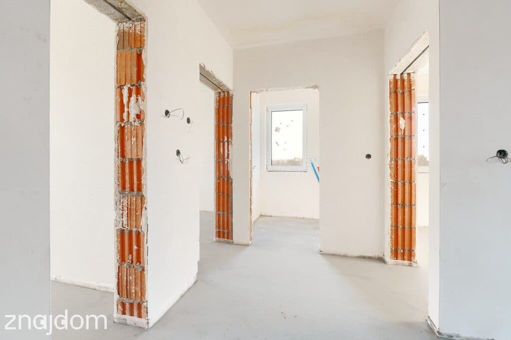 3 pokoje w stanie deweloperskim + poddasze 50 m2 - zdjęcie 10
