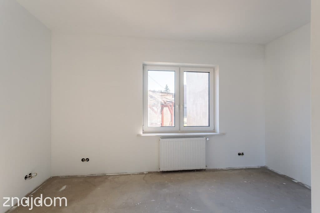Dom 151 m² dwulokalowy w Kobyłce do wykończenia. - zdjęcie 3