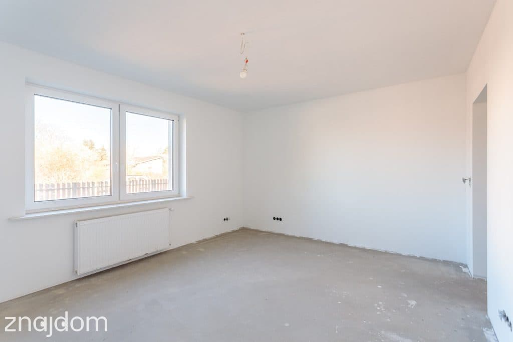 Dom 151 m² dwulokalowy w Kobyłce do wykończenia. - zdjęcie 5