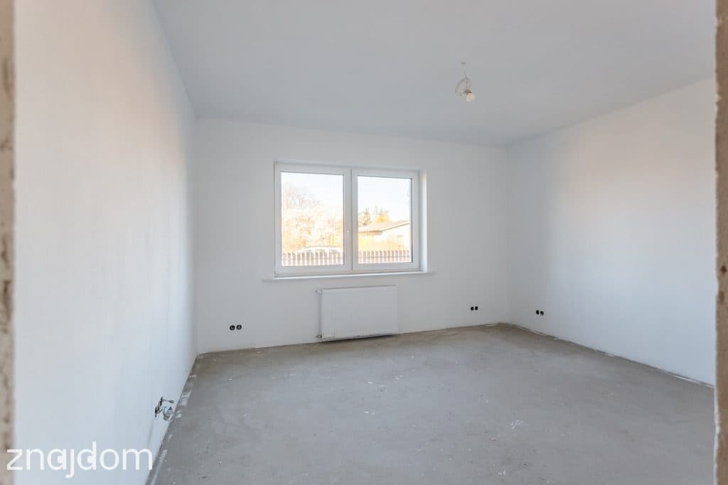 Dom 151 m² dwulokalowy w Kobyłce do wykończenia. - zdjęcie 8