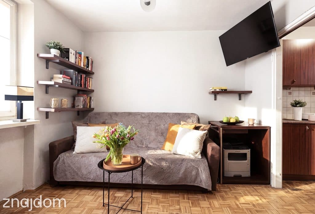 Kawalerka 18,9 m² , 9 piętro z widokiem - zdjęcie 2