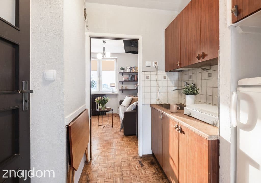Kawalerka 18,9 m² , 9 piętro z widokiem - zdjęcie 5