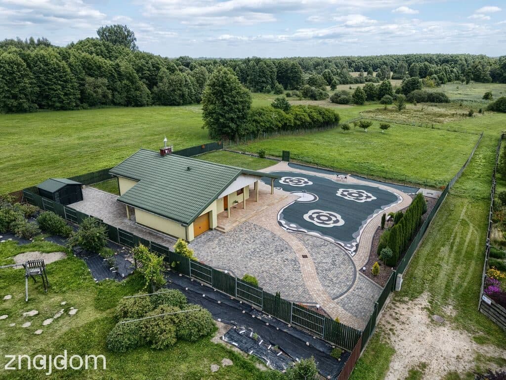 Dom z garażem na malowniczej skarpie Udrzyn