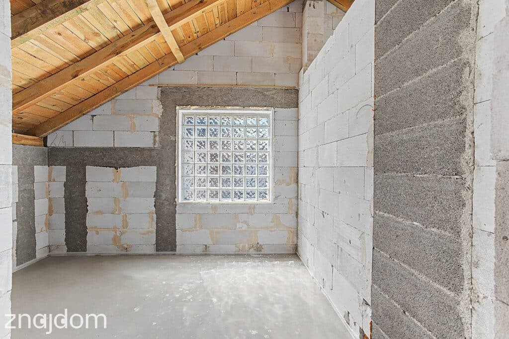 Dom 151 m² dwulokalowy w Kobyłce do wykończenia. - zdjęcie 13