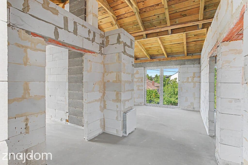 Dom 151 m² dwulokalowy w Kobyłce do wykończenia. - zdjęcie 16
