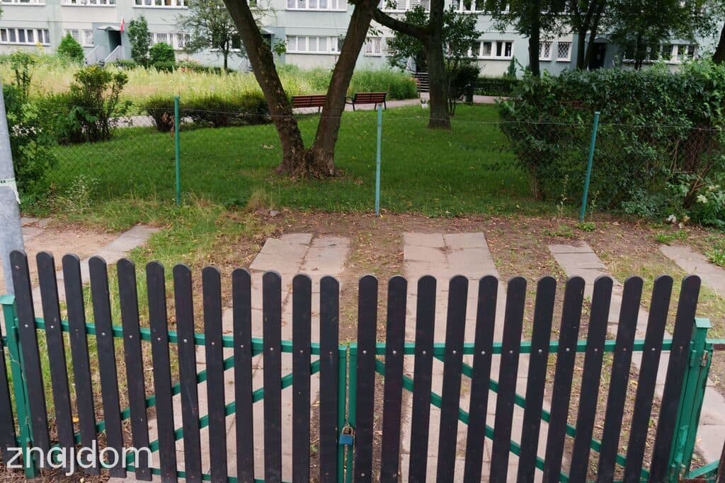 Ciche ustawne doświetlone 3/4 pokoje z potencjałem - zdjęcie 18
