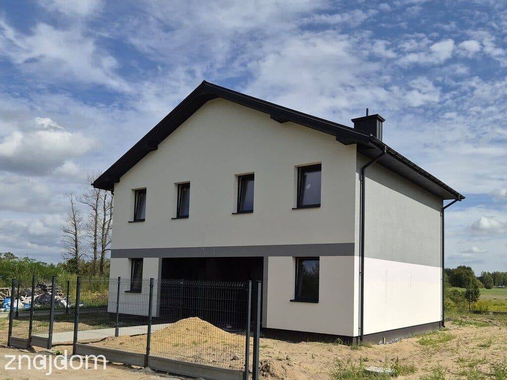 Połowa bliźniaka w pobliżu lasu i rzeki - zdjęcie 2